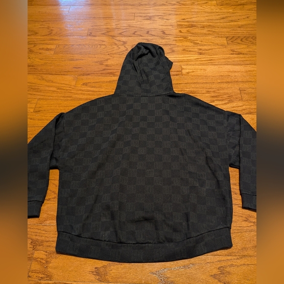 Black GAP hoodie - large - slightly cropped soft hooded sweatshirt - Checkered - Picture 8 of 10
